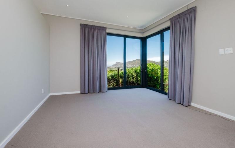 3 Bedroom Property for Sale in Noordhoek Western Cape